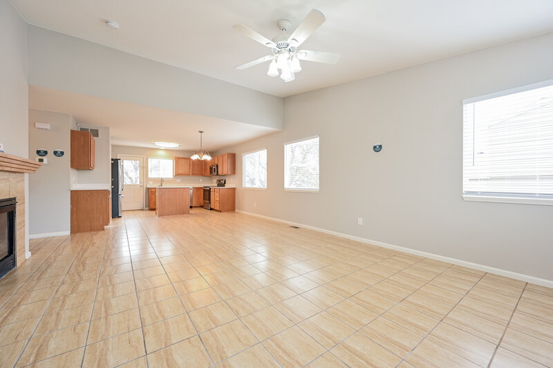 3,090/Mo, 9824 Falcon Ln Littleton, CO 80125 Living Room View 3