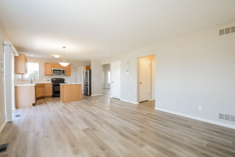 2,995/Mo, 11983 Dahlia Dr Thornton, CO 80233 Living Room View 2