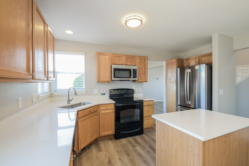 2,995/Mo, 11983 Dahlia Dr Thornton, CO 80233 Kitchen View