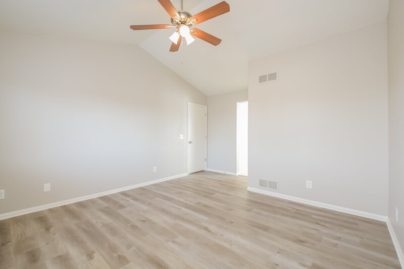 2,995/Mo, 11983 Dahlia Dr Thornton, CO 80233 Main Bedroom View 2