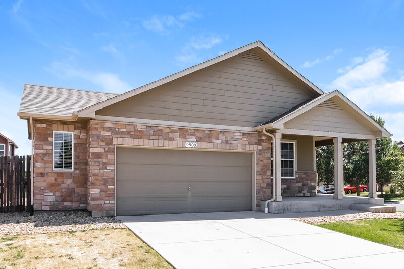 3,040/Mo, 9908 Lewiston St Commerce City, CO 80022 Front View