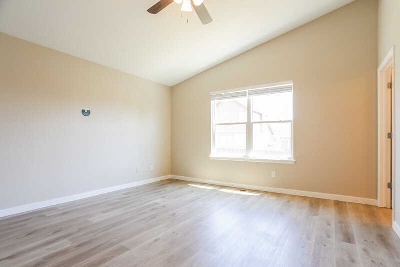 3,040/Mo, 9908 Lewiston St Commerce City, CO 80022 Main Bedroom View
