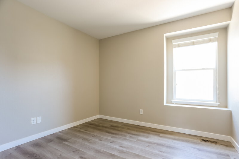 3,040/Mo, 9908 Lewiston St Commerce City, CO 80022 Bedroom View