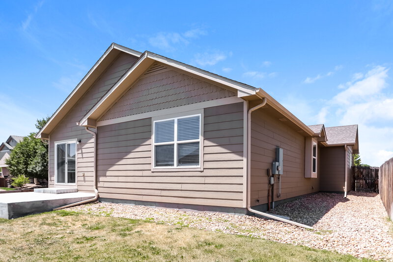 3,040/Mo, 9908 Lewiston St Commerce City, CO 80022 Rear View