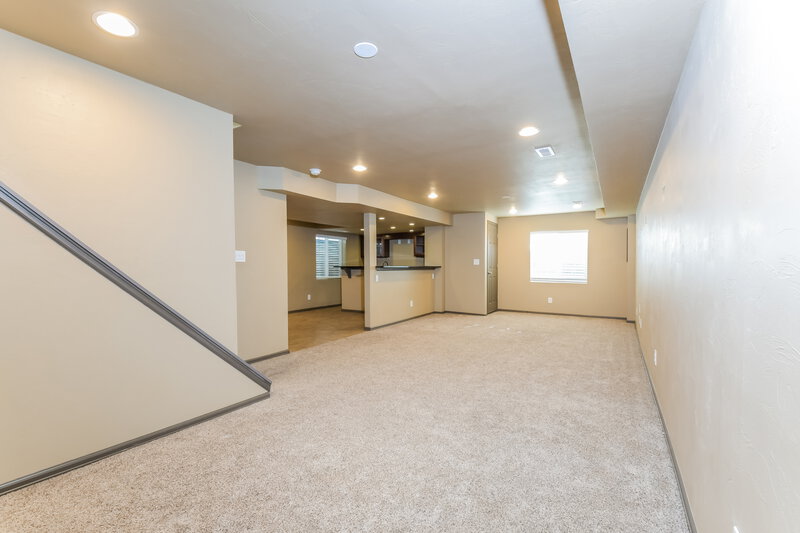 3,690/Mo, 13922 Hudson Way Thornton, CO 80602 Sitting Room View 2