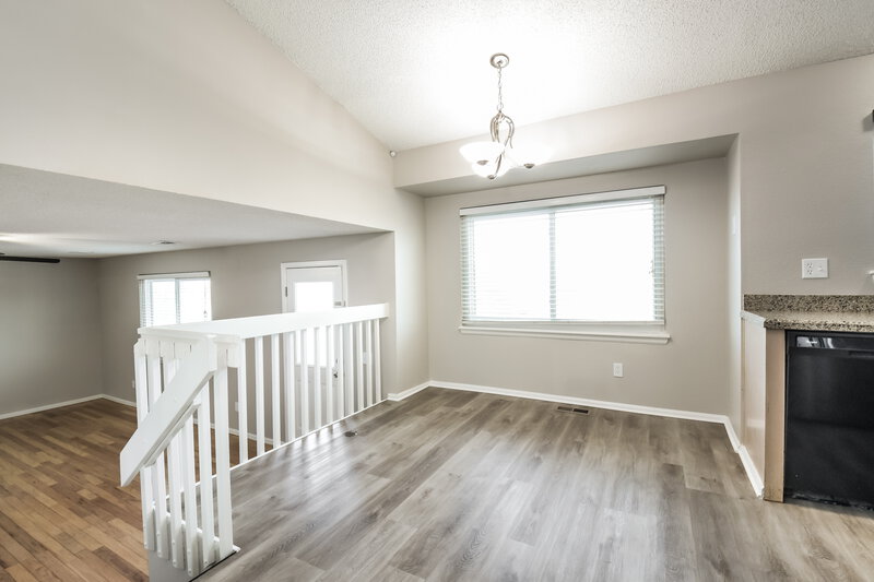 2,900/Mo, 19871 E Stanford Ave Centennial, CO 80015 Living Room View 3