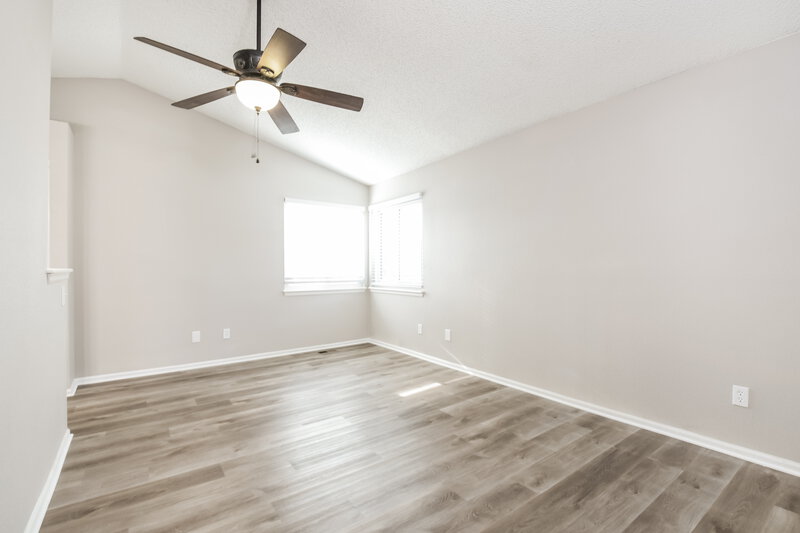 2,900/Mo, 19871 E Stanford Ave Centennial, CO 80015 Main Bedroom View