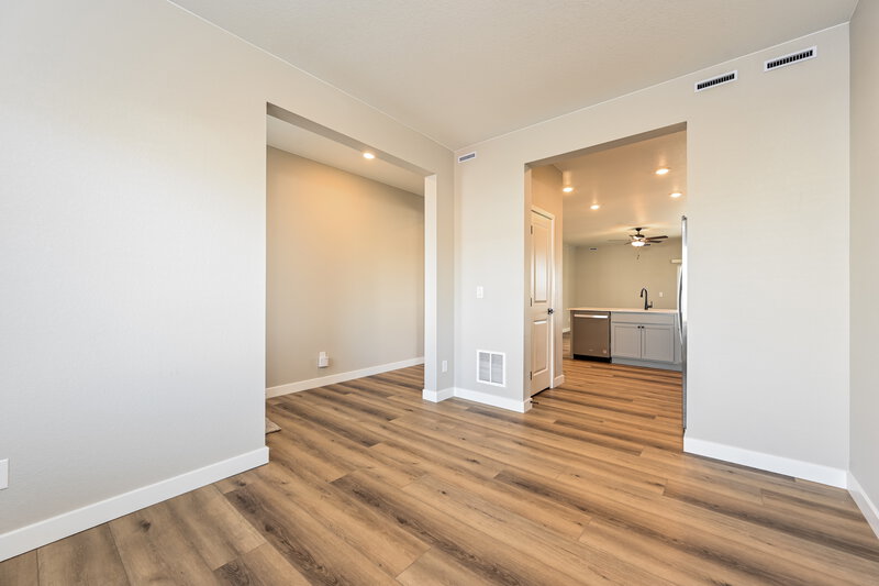 2,595/Mo, 17984 E 94th Dr Commerce City, CO 80022 Living Room View