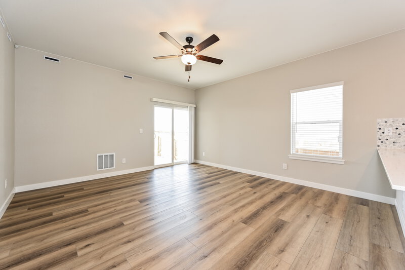 2,595/Mo, 17984 E 94th Dr Commerce City, CO 80022 Living Room View 2