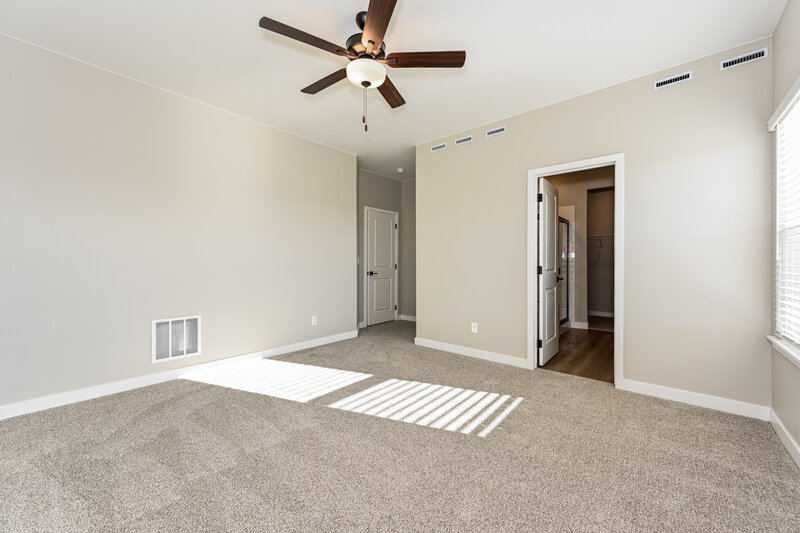 2,595/Mo, 17984 E 94th Dr Commerce City, CO 80022 Main Bedroom View 2