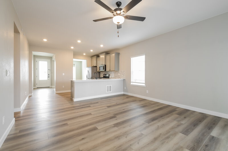 2,695/Mo, 9496 Yampa Ct Commerce City, CO 80022 Misc View 4