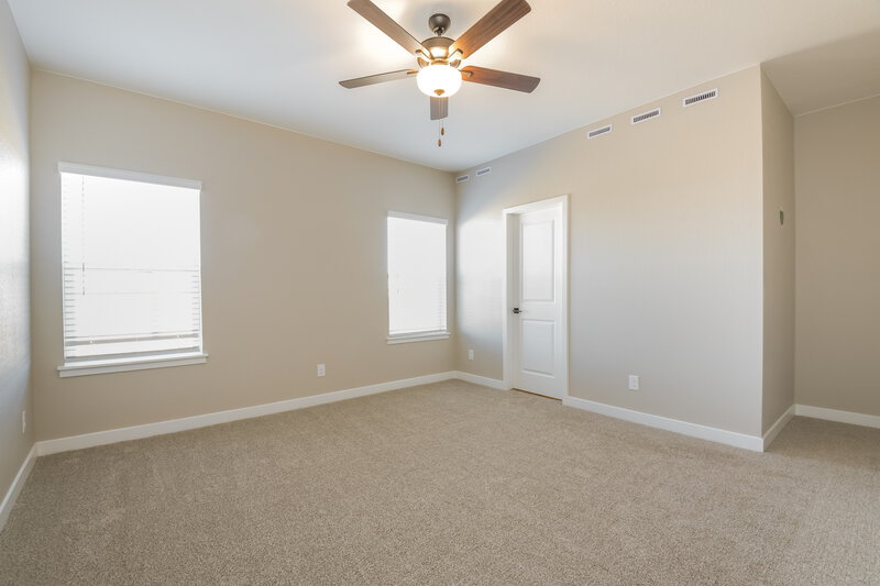 3,105/Mo, 9466 Yampa Ct Commerce City, CO 80022 Main Bedroom View 2