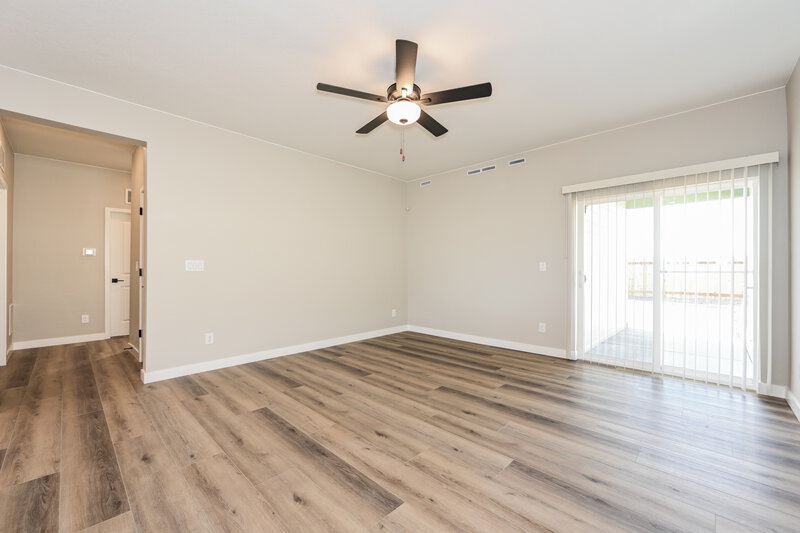 3,940/Mo, 9443 Yampa Ct Commerce City, CO 80022 Living Room View