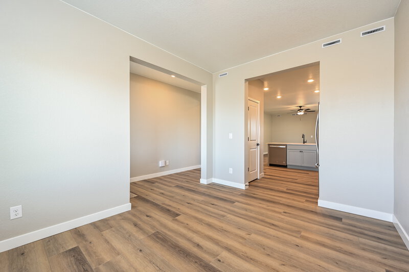 3,940/Mo, 9443 Yampa Ct Commerce City, CO 80022 Dining Room View 2
