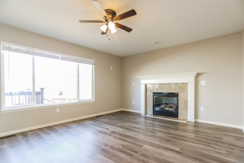 3,890/Mo, 19277 E 39th Ave Denver, CO 80249 Living Room View