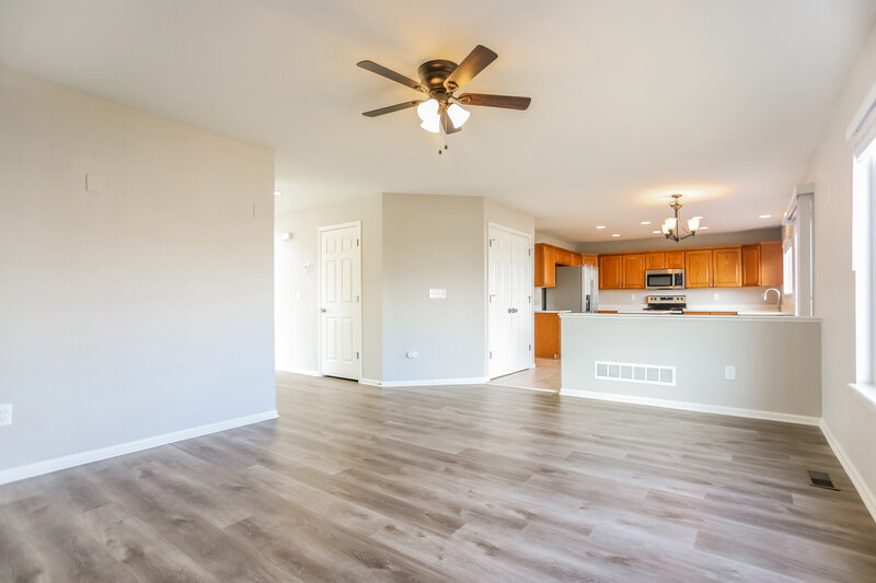 3,890/Mo, 19277 E 39th Ave Denver, CO 80249 Dining Room View