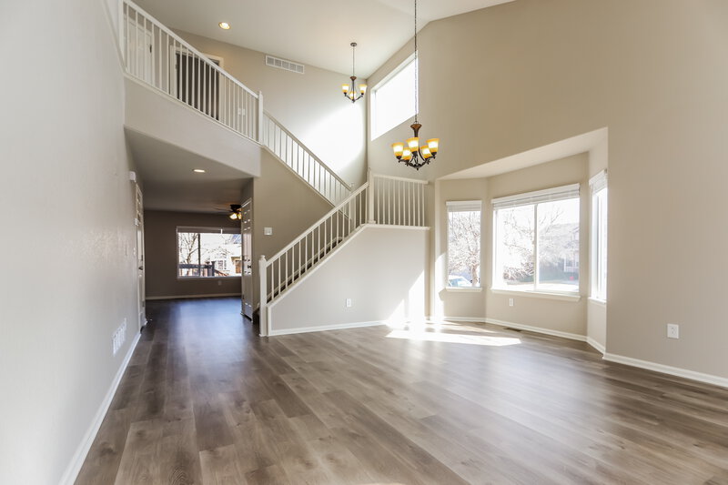 3,890/Mo, 19277 E 39th Ave Denver, CO 80249 Sitting Room View 2