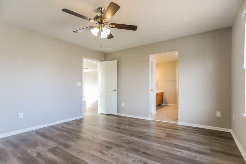 3,890/Mo, 19277 E 39th Ave Denver, CO 80249 Main Bedroom View