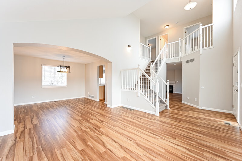 3,385/Mo, 5322 S Ukraine St Aurora, CO 80015 Living Room View 3