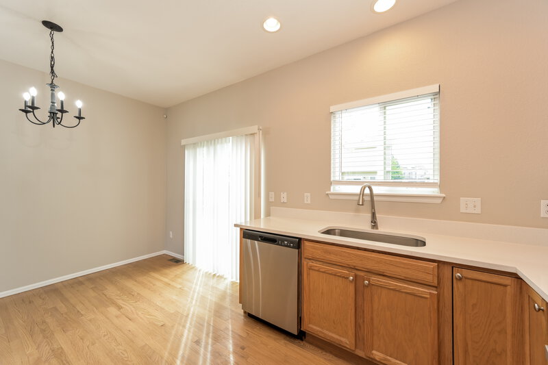 2,750/Mo, 5633 S Zante Cir Aurora, CO 80015 Kitchen View 2