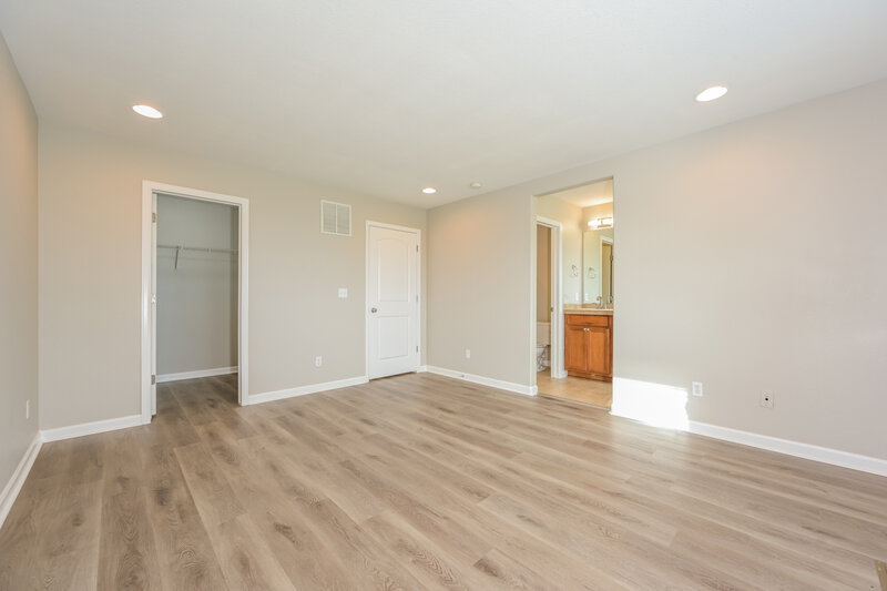 3,225/Mo, 3537 E 141st Pl Thornton, CO 80602 Main Bedroom View