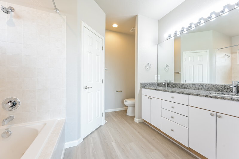 3,055/Mo, 112 Blue Stem St Brighton, CO 80601 Main Bathroom View