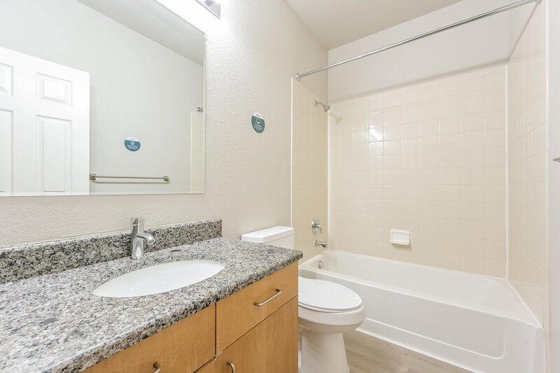 3,055/Mo, 112 Blue Stem St Brighton, CO 80601 Bathroom View