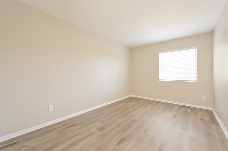 2,990/Mo, 5087 Orleans Ct Denver, CO 80249 Bedroom View 2