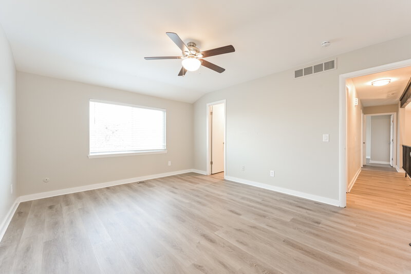 2,660/Mo, 18051 E Loyola Pl Aurora, CO 80013 Main Bedroom View