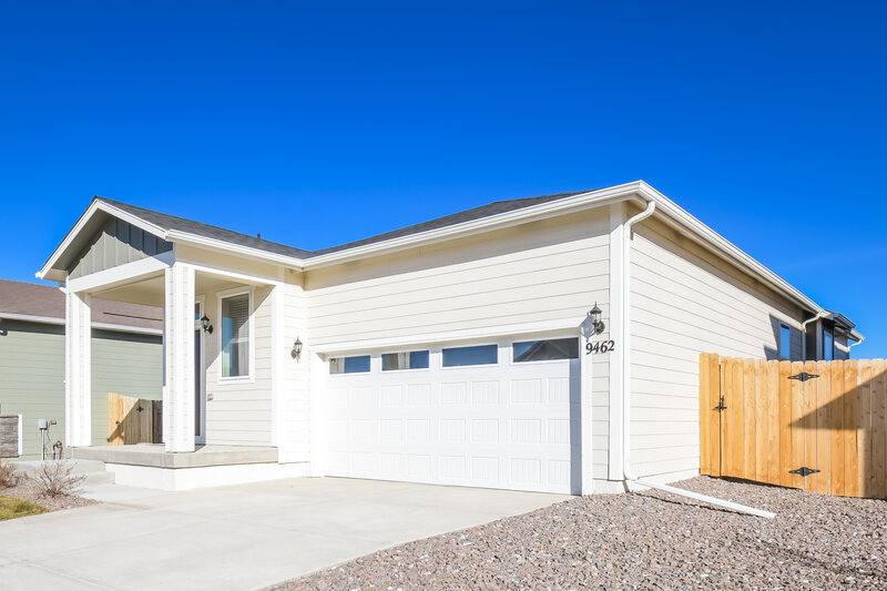 2,490/Mo, 9462 Yampa Ct Commerce City, CO 80022 Front View