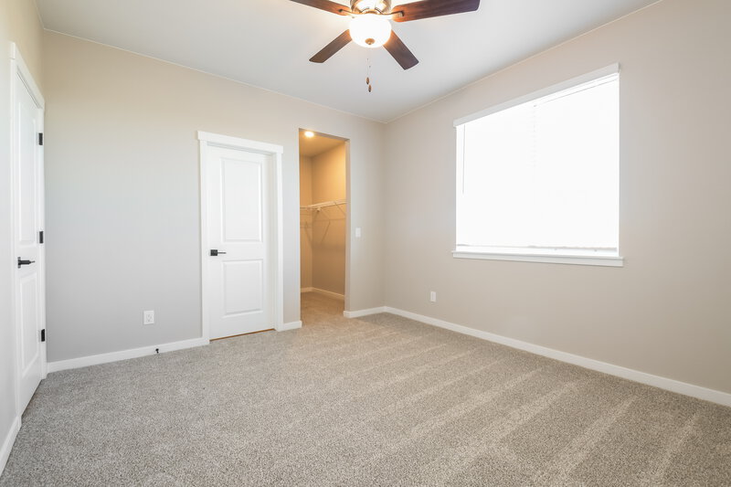 2,490/Mo, 9462 Yampa Ct Commerce City, CO 80022 Main Bedroom View 2