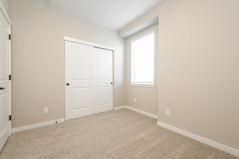 2,490/Mo, 9462 Yampa Ct Commerce City, CO 80022 Bedroom View