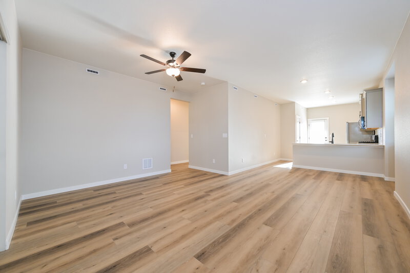 2,325/Mo, 18338 E 93rd Pl Commerce City, CO 80022 Living Room View