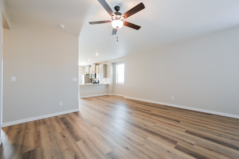 2,325/Mo, 18338 E 93rd Pl Commerce City, CO 80022 Living Room View 3