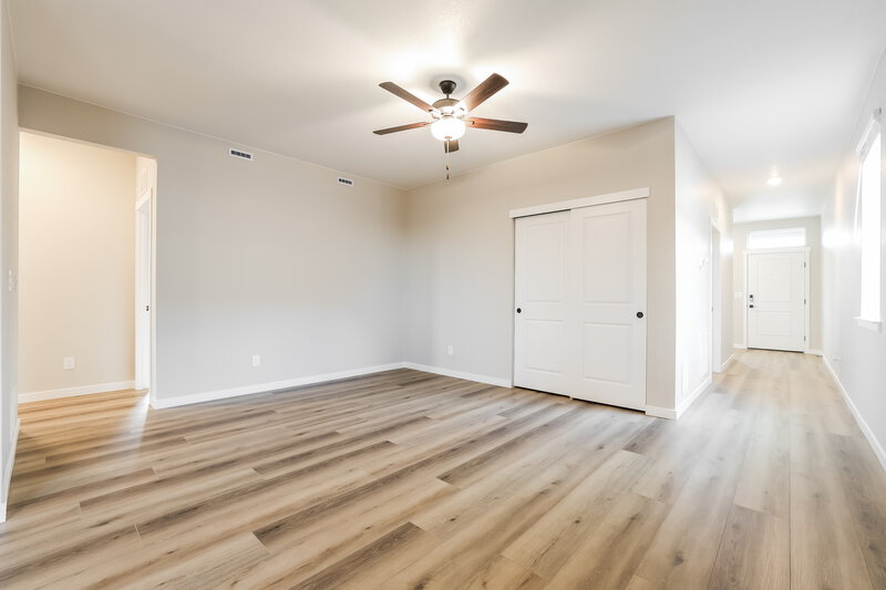 2,370/Mo, 9476 Yampa Ct Commerce City, CO 80022 Living Room View