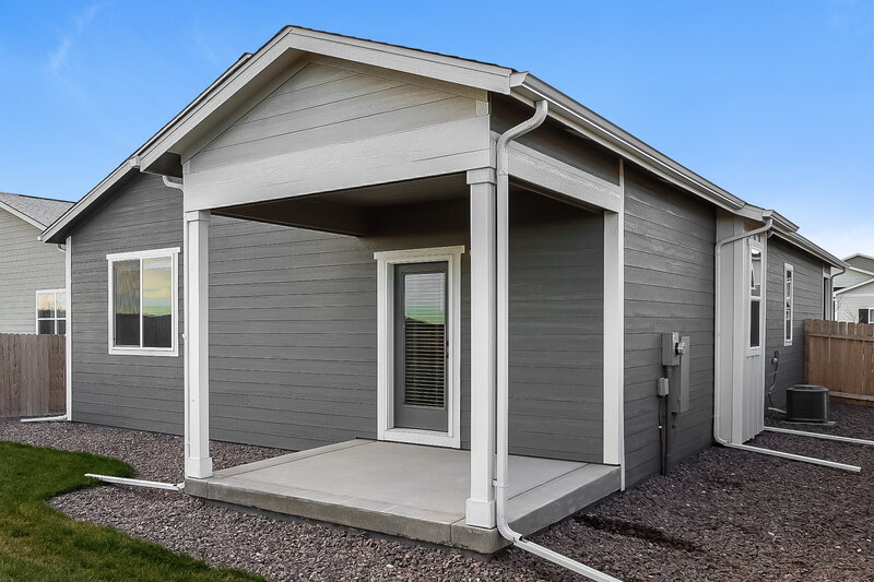 2,370/Mo, 9476 Yampa Ct Commerce City, CO 80022 Rear View