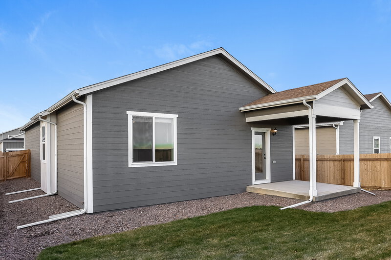 2,370/Mo, 9476 Yampa Ct Commerce City, CO 80022 Rear View 3