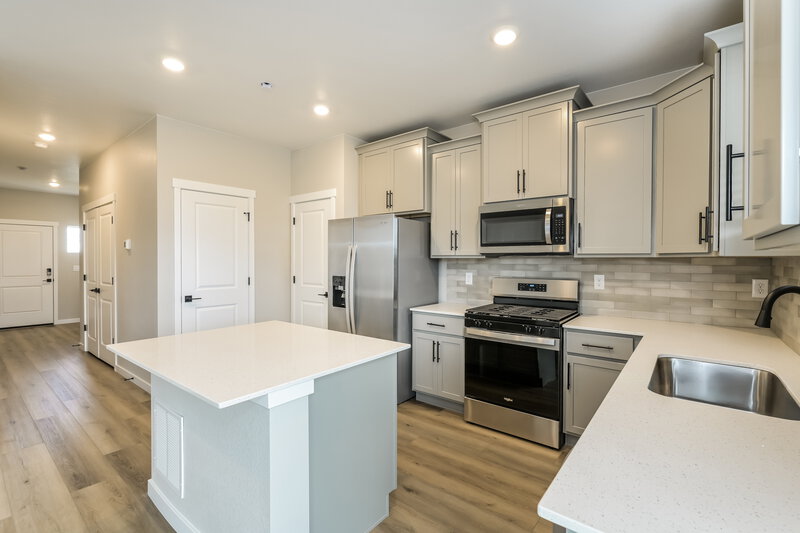 2,895/Mo, 9484 Yampa St Commerce City, CO 80022 Kitchen View 2