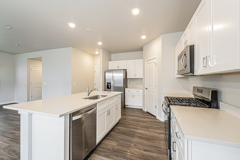 2,685/Mo, 2186 Flower Blossom Ave Brighton, CO 80601 Kitchen View 2