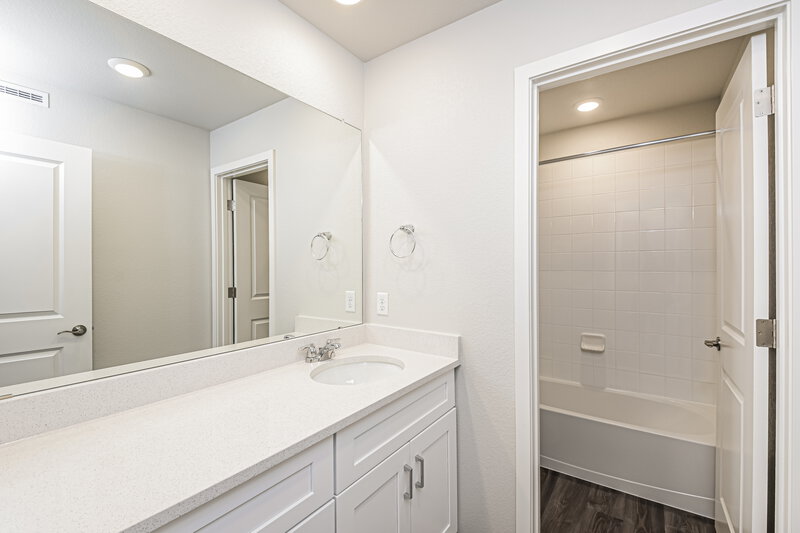 2,685/Mo, 2186 Flower Blossom Ave Brighton, CO 80601 Main Bathroom View 2