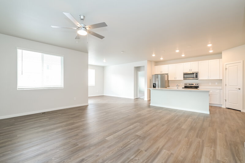 2,770/Mo, 1464 Orchard St Brighton, CO 80601 Living Room View