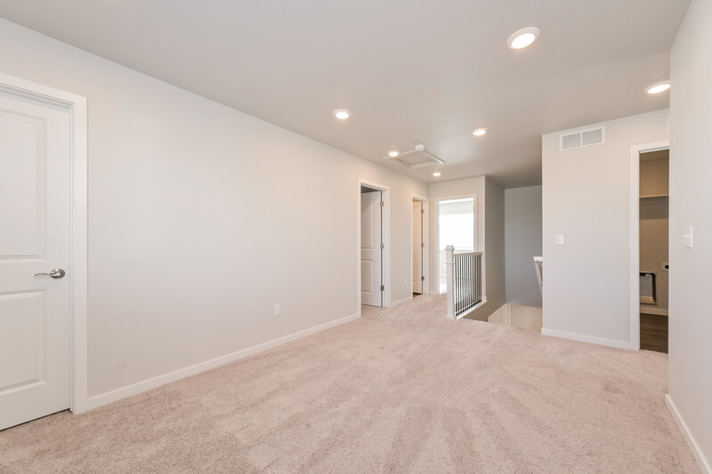 2,645/Mo, 1399 Orchard St Brighton, CO 80601 Family Room View