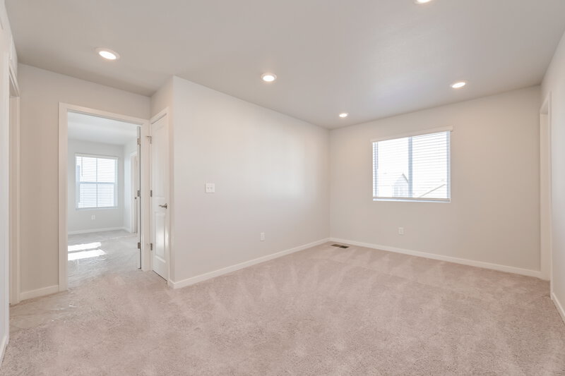 2,645/Mo, 1399 Orchard St Brighton, CO 80601 Family Room View 2