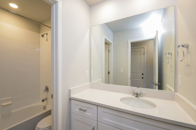 2,435/Mo, 2162 Flower Blossom Ave Brighton, CO 80601 Main Bathroom View 2