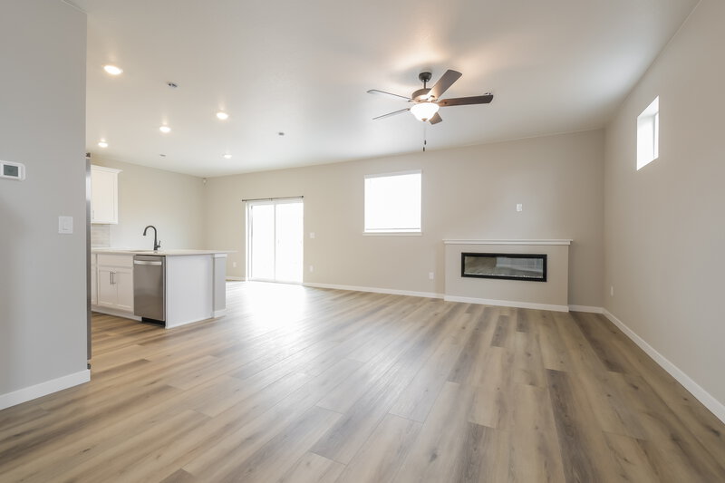 3,280/Mo, 9481 Yampa St Commerce City, CO 80022 Living Room View