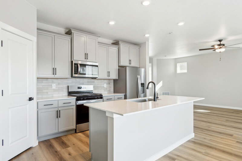 3,341/Mo, 9481 Yampa St Commerce City, CO 80022 Misc View 3