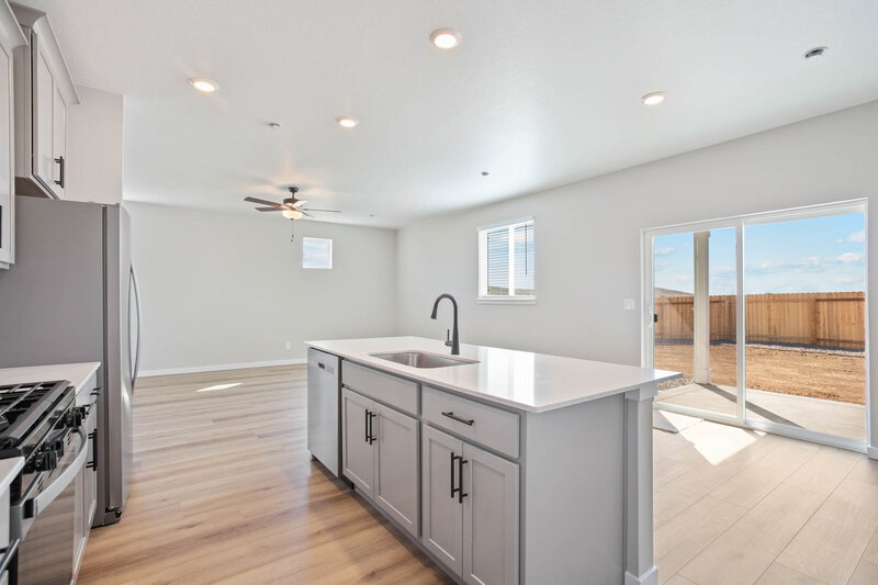 3,341/Mo, 9481 Yampa St Commerce City, CO 80022 Misc View 5