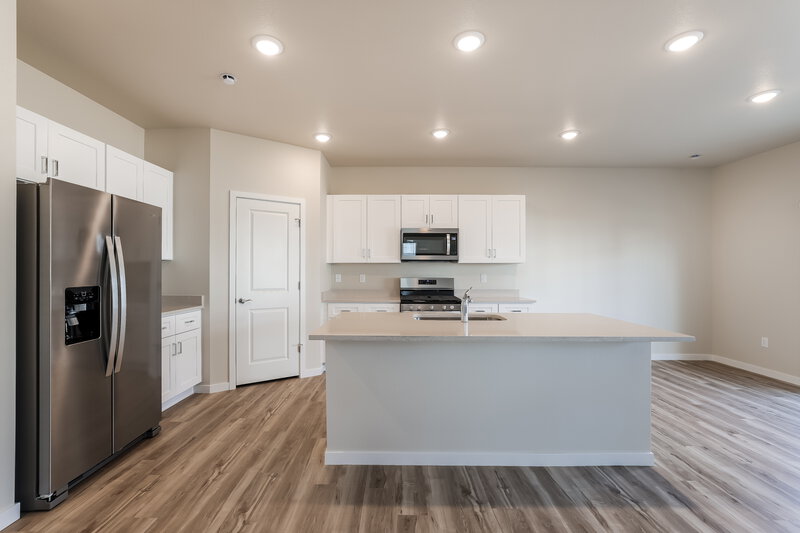 2,570/Mo, 2154 Flower Blossom Ave Brighton, CO 80601 Kitchen View