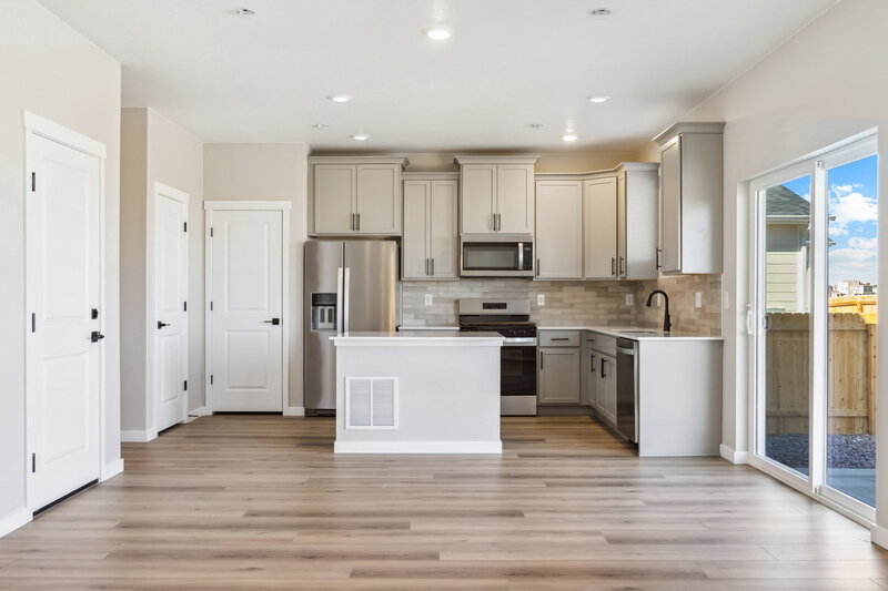 3,022/Mo, 17912 E 94th Pl Commerce City, CO 80022 Misc View 2