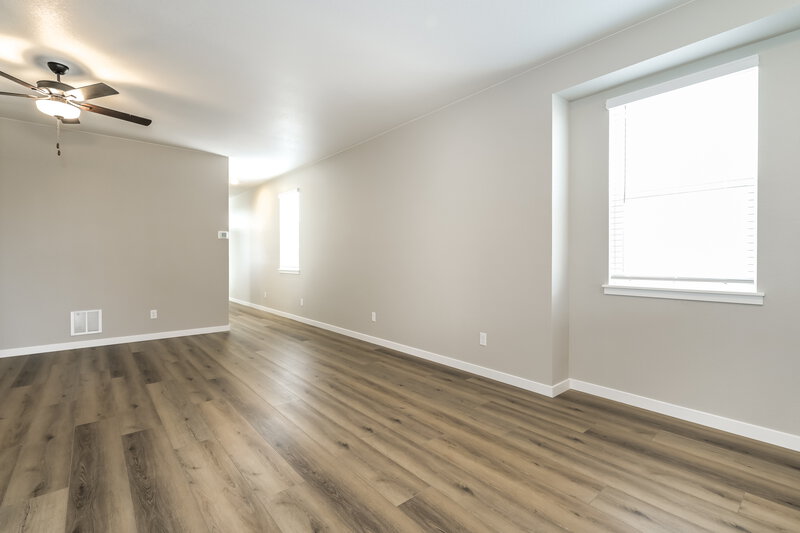 2,420/Mo, 9458 Yampa St Commerce City, CO 80022 Living Room View 3